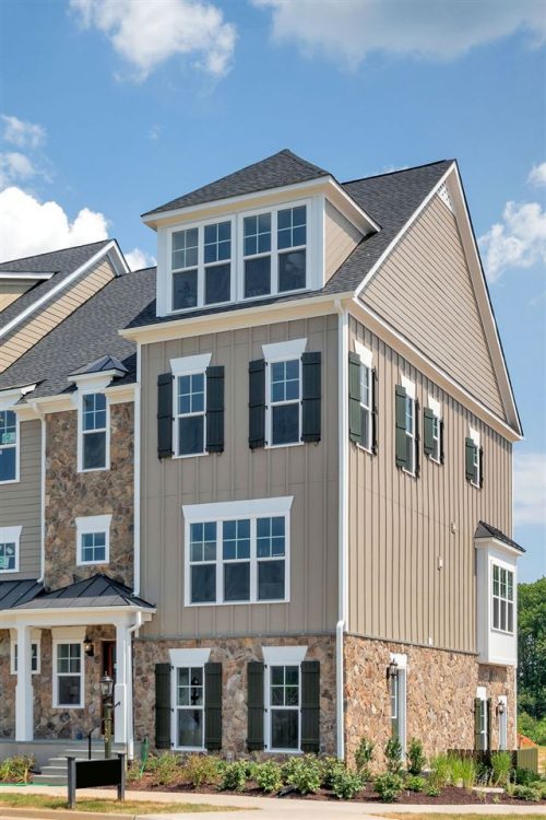 2211 Golf Dr, Crozet VA 22932